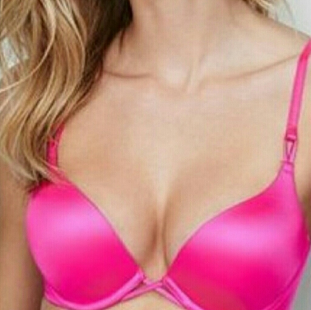 PINK VICTORIA'S SECRET hot pink push up bra